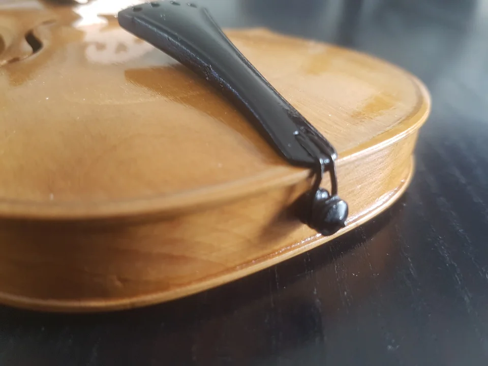 Violon en bois miniature échelle 1/2 avec son archer dans sa boite