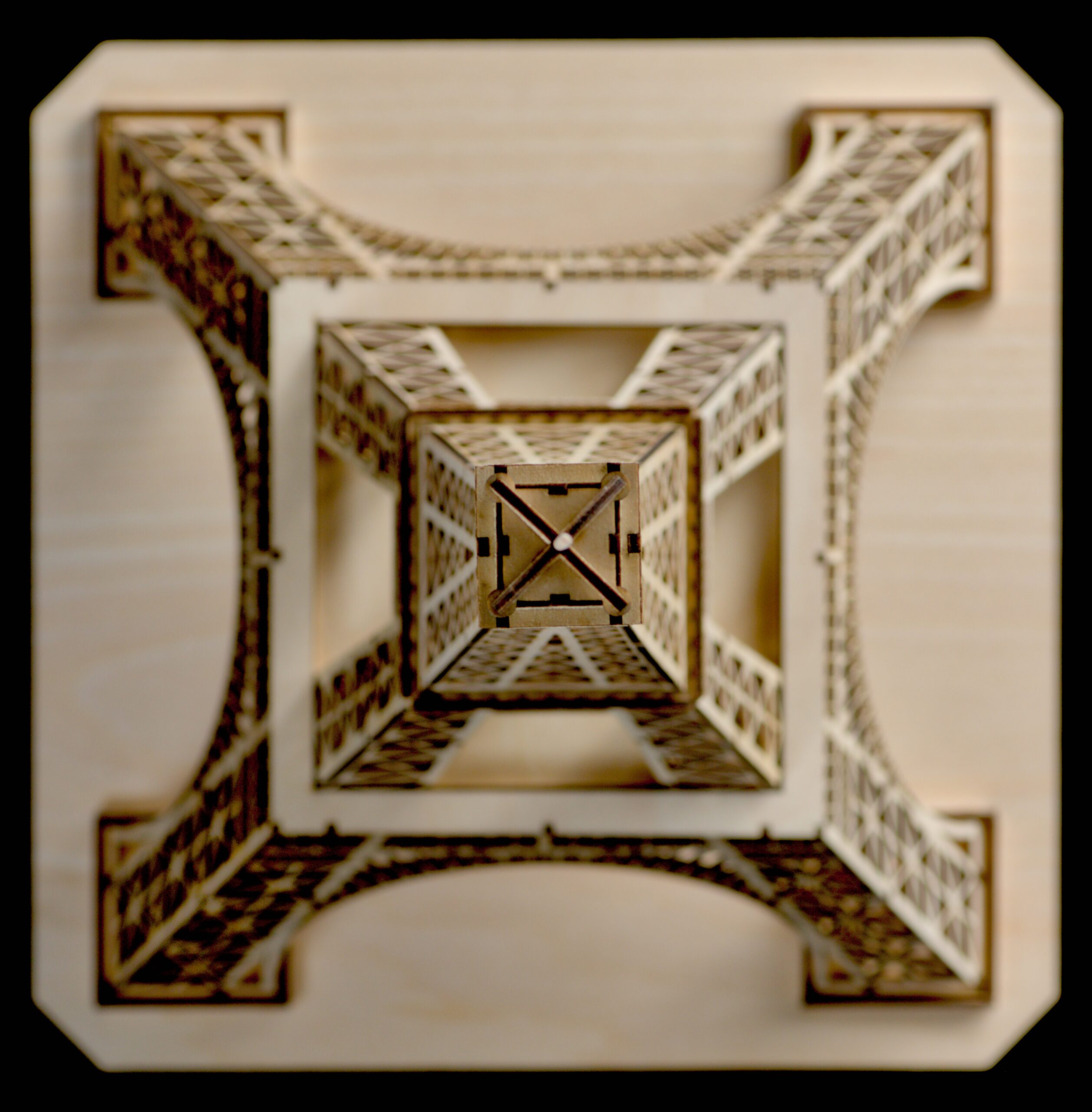 reproduction de la Tour Eiffel à l’échelle 1/650 – Image 5