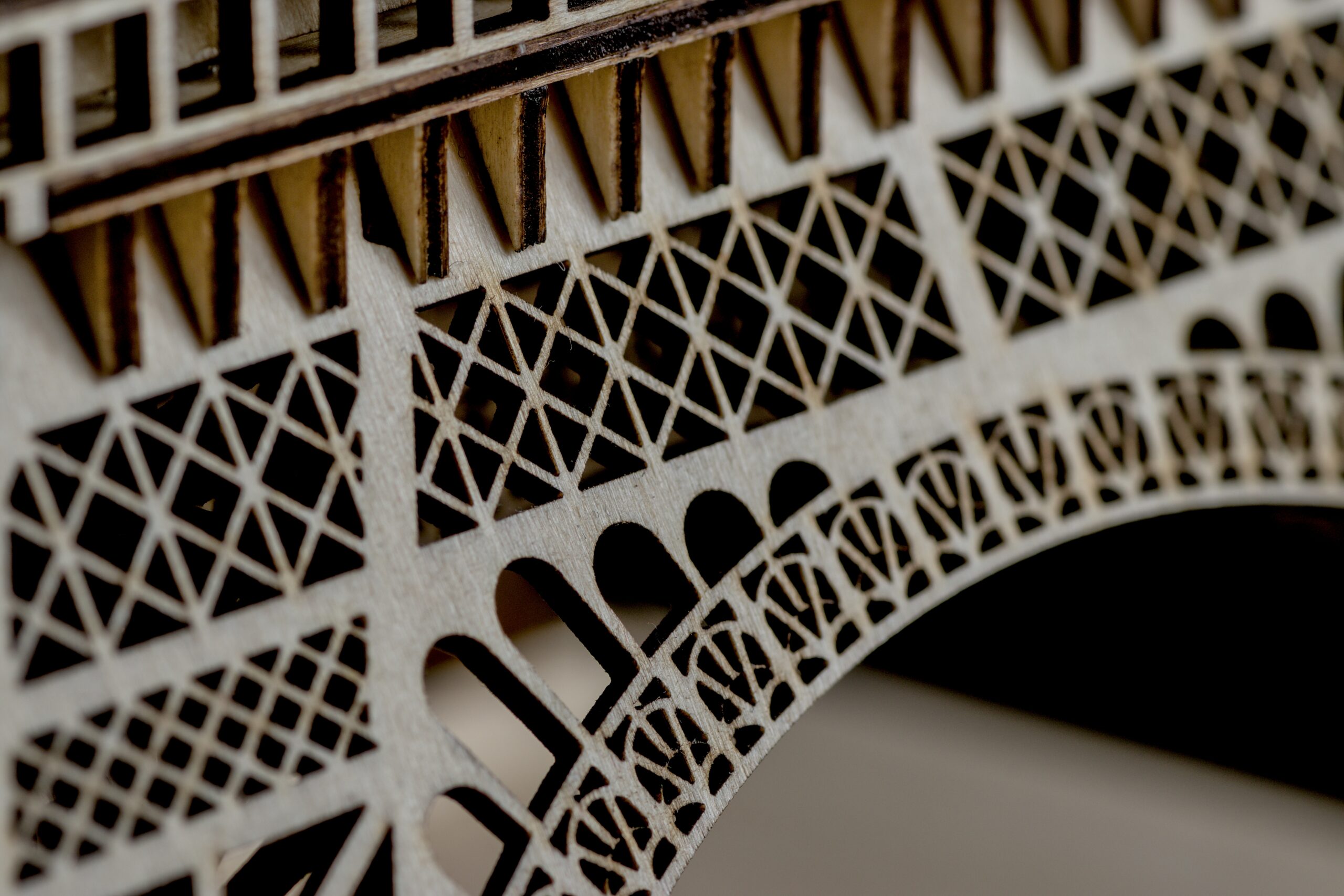 reproduction de la Tour Eiffel à l’échelle 1/650 – Image 3