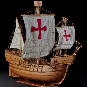 Modèle réduit bateau navire caraque portugaise XVème siècle en bois type Christophe Colombs